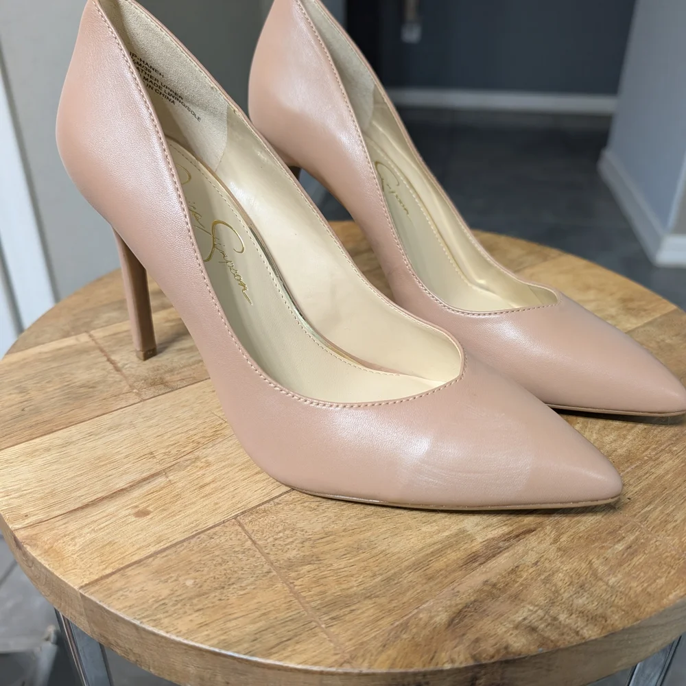 Jessica Simpson Blush Nude Pointed-Toe Stiletto Pumps - Picture 1 of 6